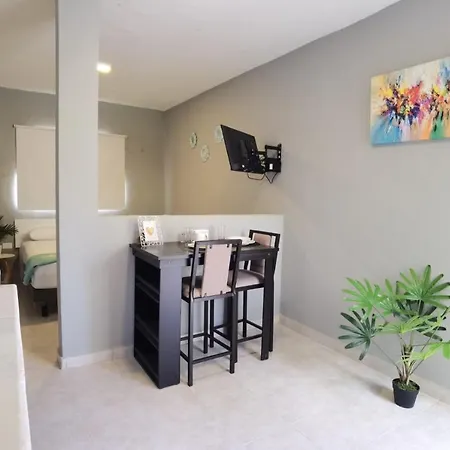 8Th Street Suites-2