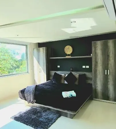 5Th Avenue Aparment-3