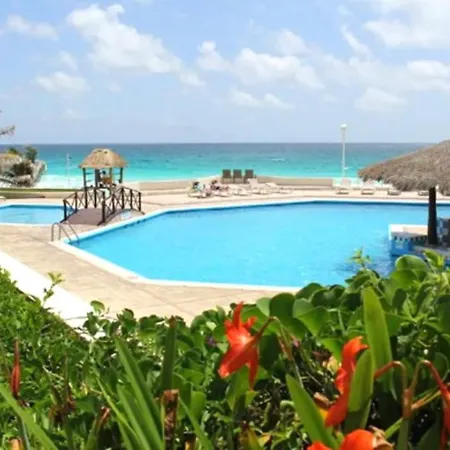 Apartamento Vacacional Frente Al Mar Con Piscina En Cancun-3