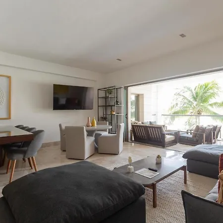 Luxury & Exclusive 3Br Apt W Amazing Amenities-3