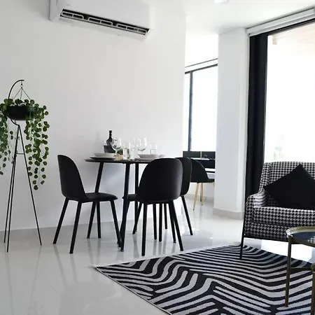 Neen Apartamento Takh-2