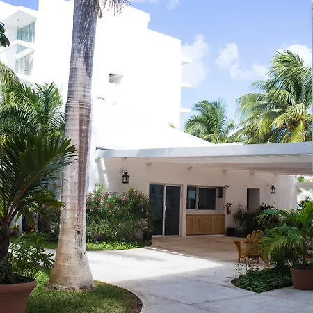 Las Gaviotas Hotel & Suites-3