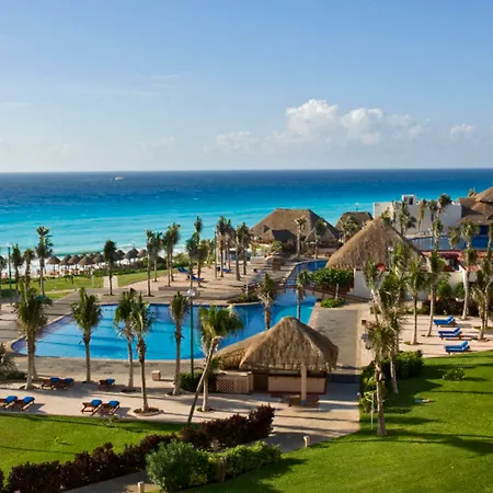 Oasis Cancun Lite-3