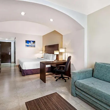 Wyndham Garden Cancun Downtown-3