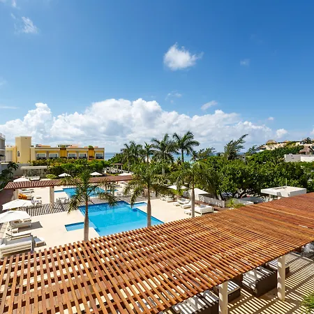 Magia Beachside Apartment By Bvr-3