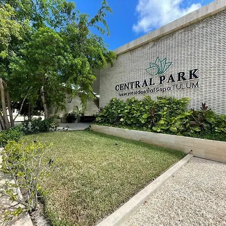 Central Park By Andiani Travel-2