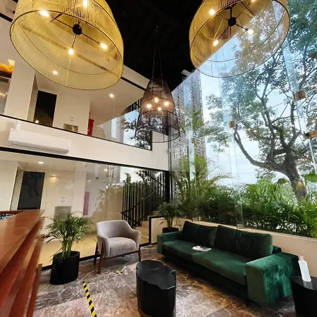 Urban Towers - Brand New Contemporary Apartment In Downtown-3