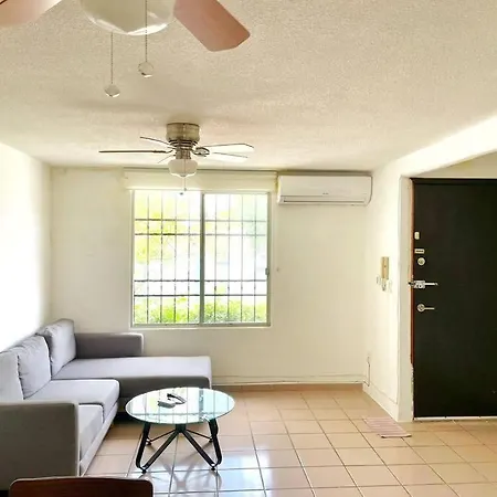 Casa De 2 Recs En Condominio Tranquilo Con Piscina-2