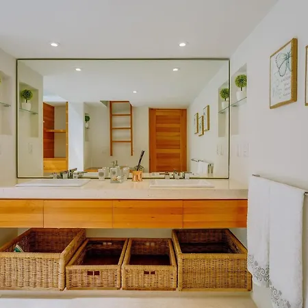 House With Private Pool, Jacuzzi And Pier-3