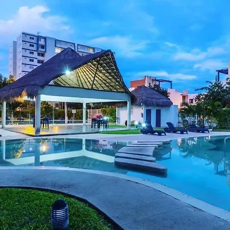 Hermoso apartamento piscina, céntrico, área libre.-2