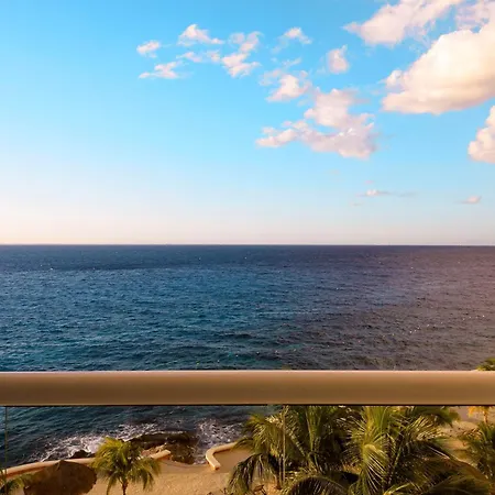 Enjoy Incredible Caribbean Views At The Luxurious Peninsula Grand Pg3A-2