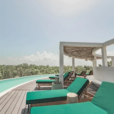 Romantic & Double-Floor Studio In Tulum Private Terrace, Rooftop Pool, Lounge Area & Sunbeds-3