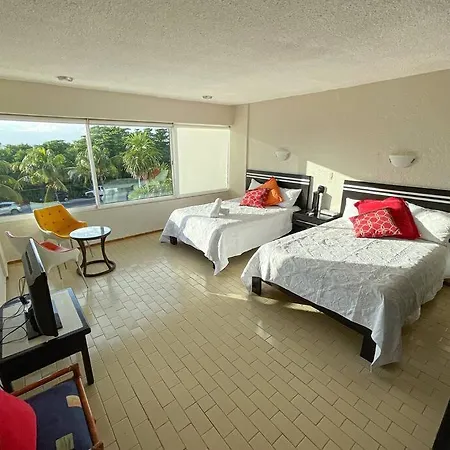 Neat Condo Beachfront At Brisas Cancun-2