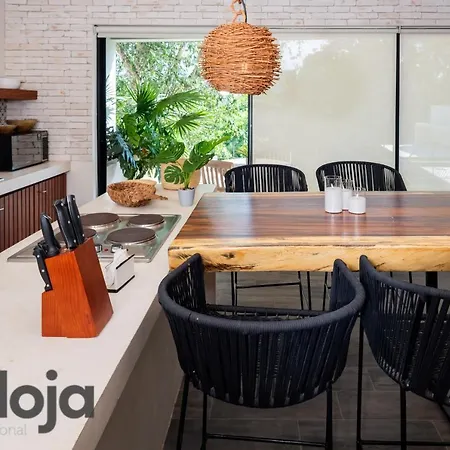 2Br Magnific Space In The Jungle In La Veleta-3