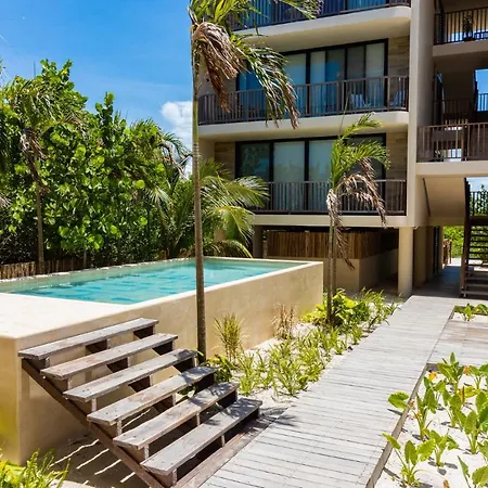 Beautiful Loft Steps From The Beach In Punta Cocos - D101-3