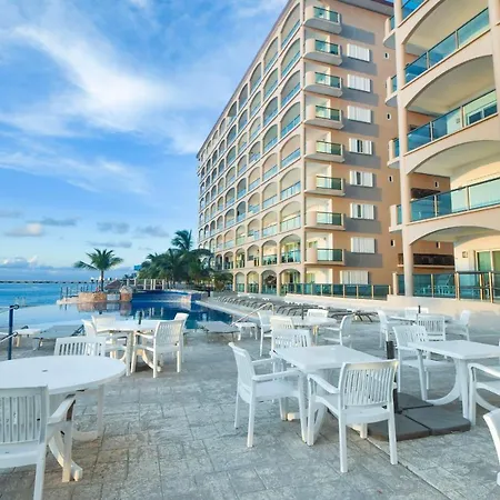 Cantil 3Cs Oceanfront Condo With Terrace-3