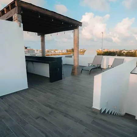 Casa Moderna De 4 Pisos Con Rooftop Vista Al Mar-3
