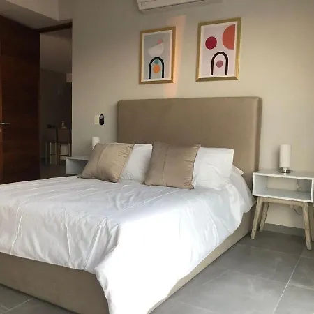 Incredible Apartment 8 Pax Near The Top Beach-3