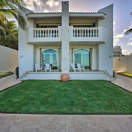 Oceanfront Isla Mujeres Estate With Infinity Pool!-2