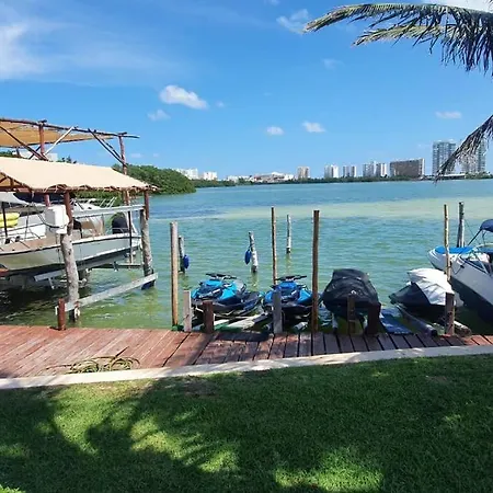 Cancun Villa Close To The Beach And Hotel Zone!-3