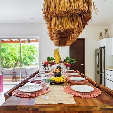 Villa Ek'Balam&Villa Flamingo, Luxury Villas, Private Pool, Private Garden, Jacuzzi, 24h Security-3