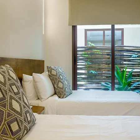 103 Cozy Apartment With Private Terrace 2 Bedroom 2 Ba-2