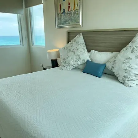 Beautiful Apartment With Stuning Views - M12-2
