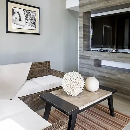 Luxury 4 Bedroom Villa In Cancun - Mexico-3