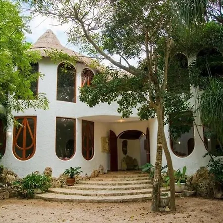 Villa 4 Bedroom In Cancun - Mexico-3