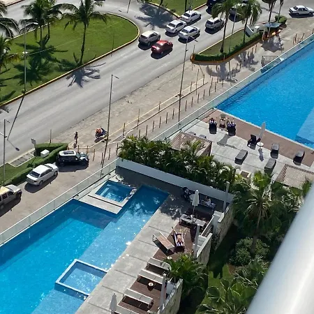 Malecón Cancún , la vista-3