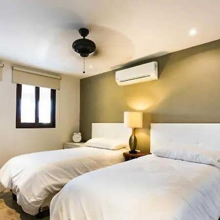 Luxury 4 Bedroom Villa In Cancun - Mexico-2