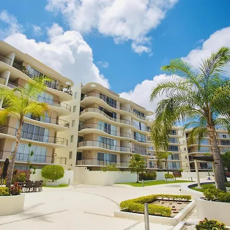 2 Bedroom Apartment - Pool & Jacuzzi-2