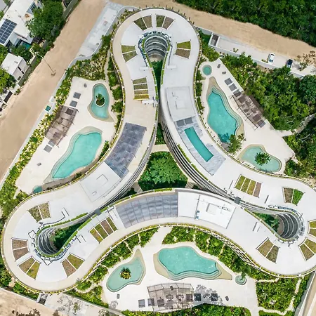 Mistiq Gardens-3