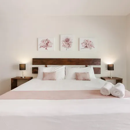 Via Tendenza Condos-3