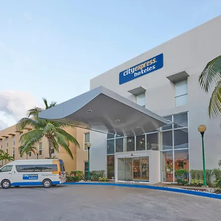 City Express By Marriott Playa Del Carmen-3