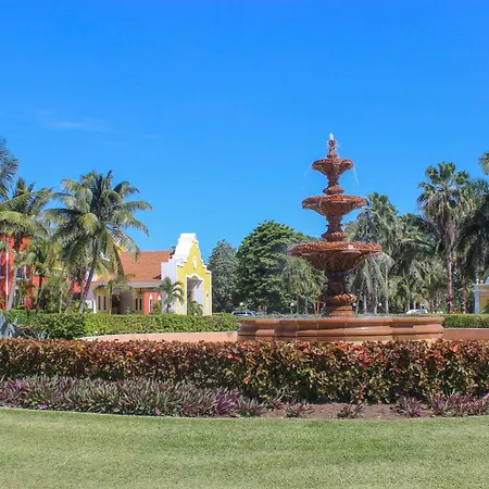 Exceptional 2Story Penthouse With Hot Tub And Rooftop Terrace In Bahia Principe-2