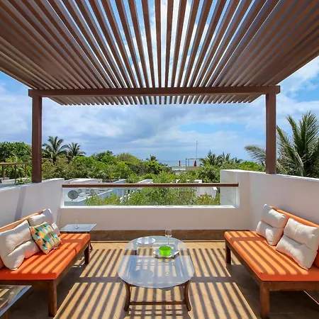 Stunning House Perfect For Large Groups Private Rooftop, Sunbeds And Hot Tub Close To The Beach-2