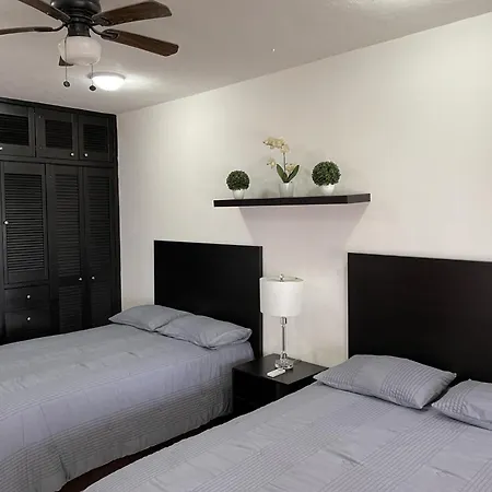 Casa Mel, Excelente Ubicacion, Seguridad-3