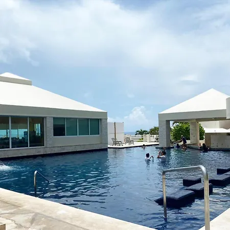 Beach, Fun & Relax At The Hotel Zone In Cancun-2