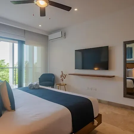 New Condo Roof Pool With Gym And Wifi Near 5Th Half Blk Kids Ok-3