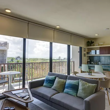 Beautiful Ocean View Penthouse With Private Pool -C301-2