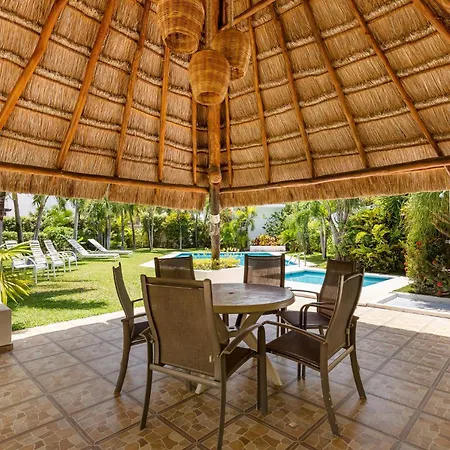 Large House - Walking To Beach - 10 Guests!-2