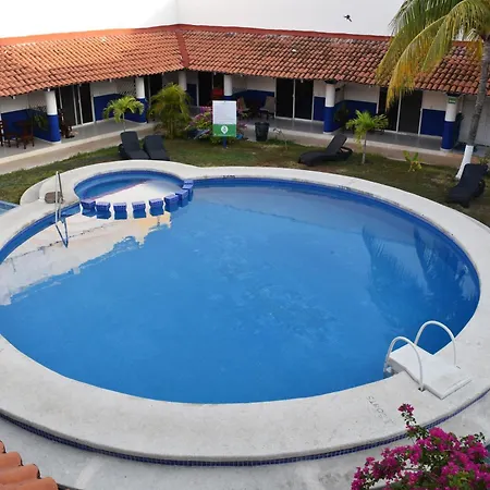 Plaza Almendros Hotel Isla Mujeres-2