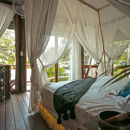 Nunum - Luxury Tenting-3