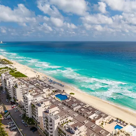 Sparkling Ocean View In Cancun-2