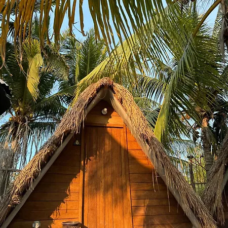 La Aldea Holbox Cabanas Y Camping-2