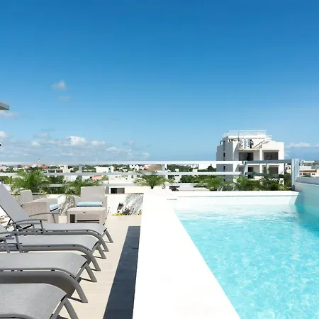 Tropic Playa Apartments-3