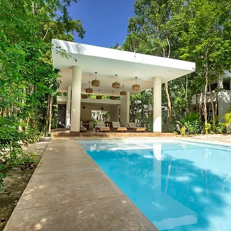 Aqua Viva, Pool, Ac, Internet, Beach Club-3