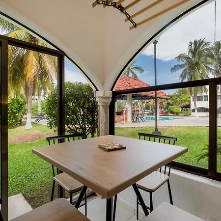 CHIC Lagoon front Villa by Casa Paraíso-2