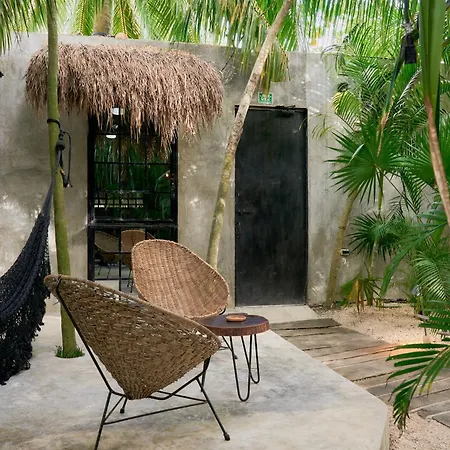 Amor Rooms-3